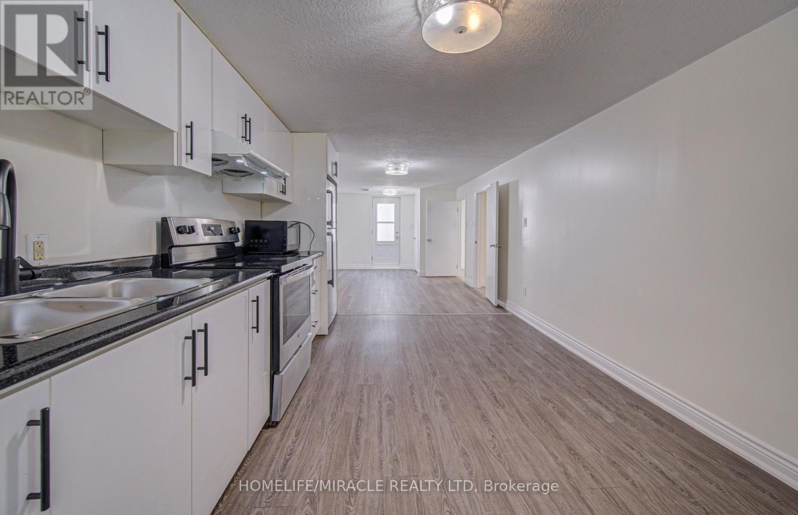 161 Kipling Avenue Property Photo 28