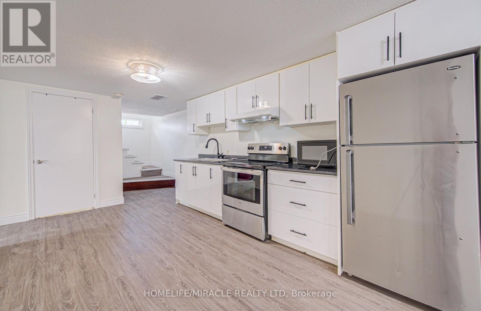 161 Kipling Avenue Property Photo 32