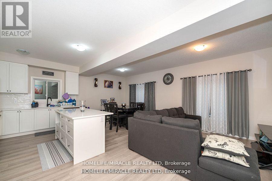 139 Siebert Avenue Property Photo 3