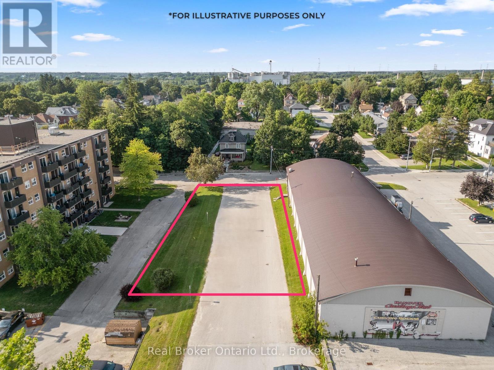 247 12th Street Property Photo 2
