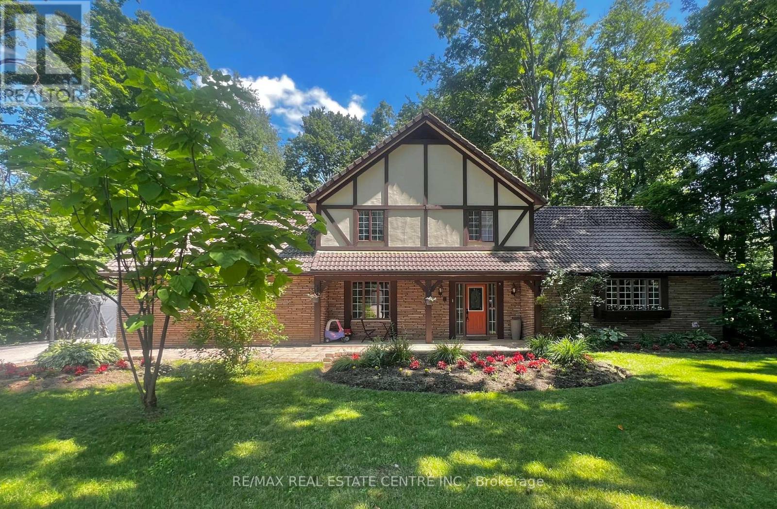 132 Birch Grove Property Photo 4