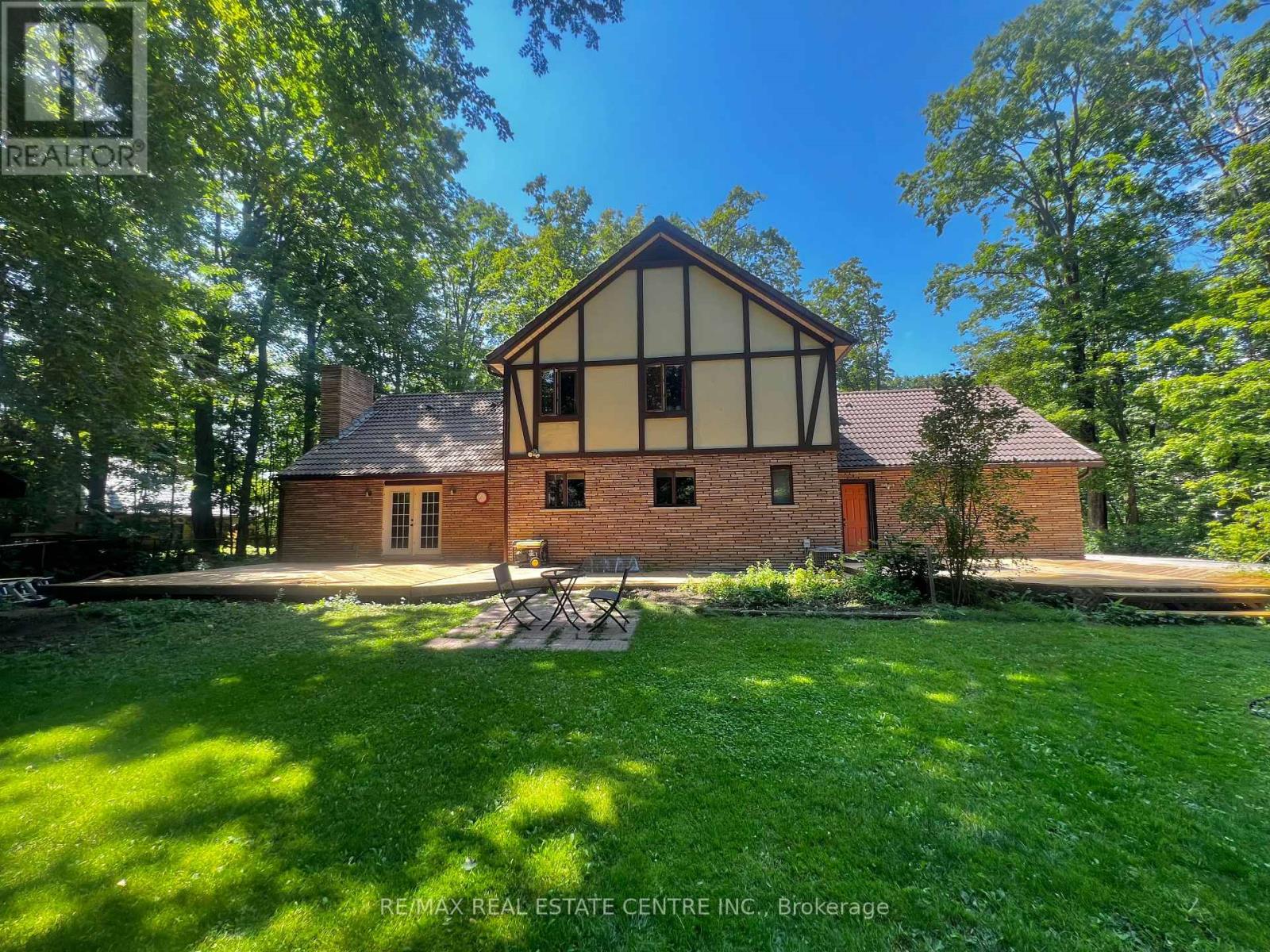 132 Birch Grove Property Photo 37