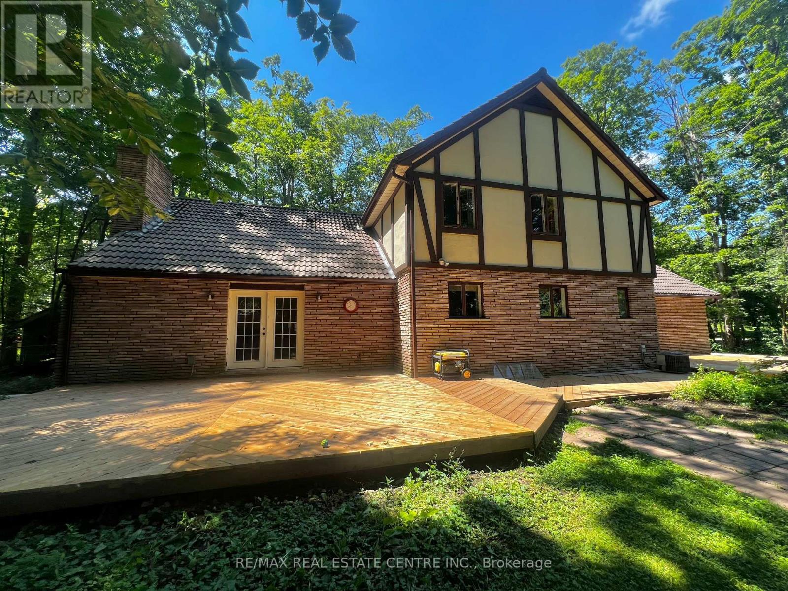 132 Birch Grove Property Photo 39