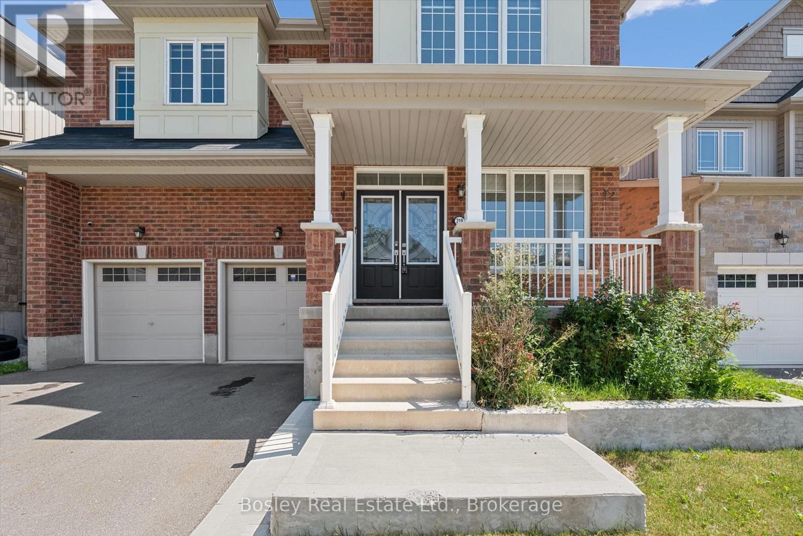 219 Dolman Street W Property Photo 4