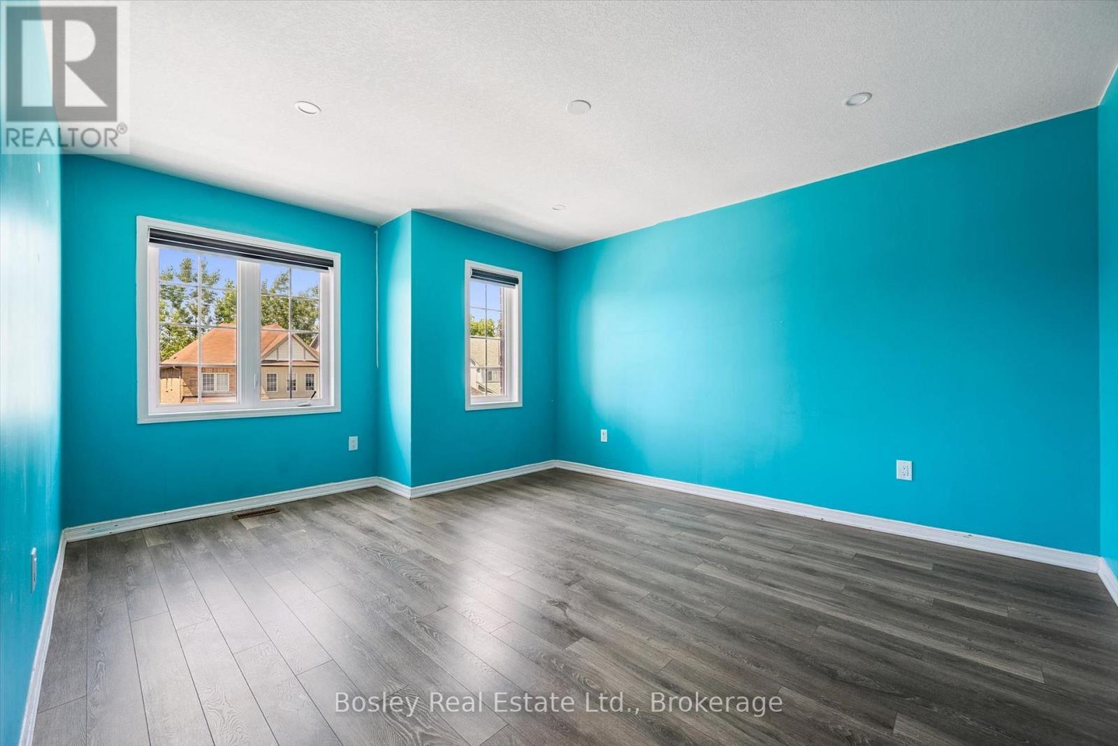 219 Dolman Street W Property Photo 35