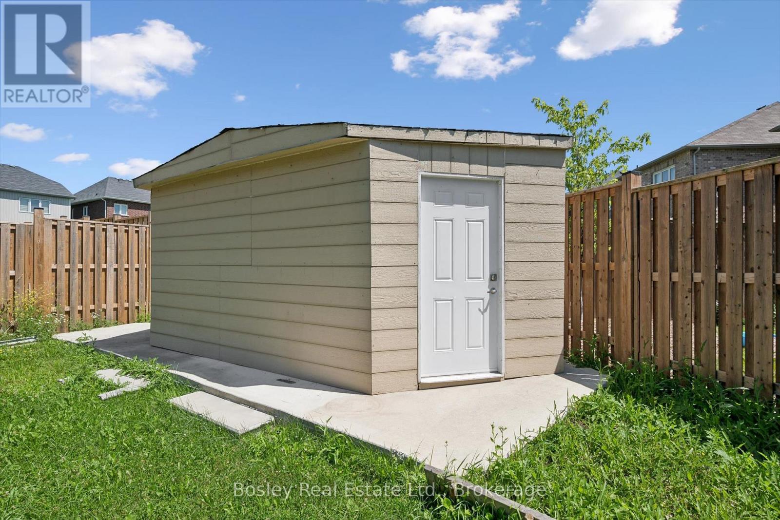 219 Dolman Street W Property Photo 50
