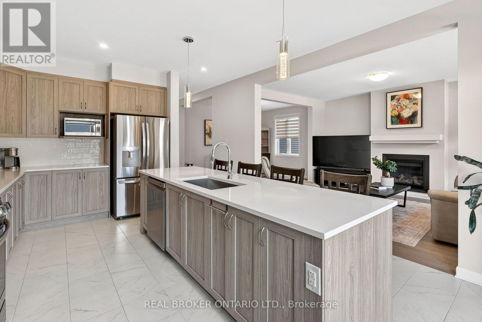 548 Anchor Circle Property Photo 12
