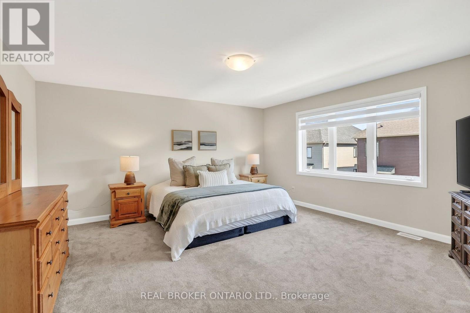 548 Anchor Circle Property Photo 19