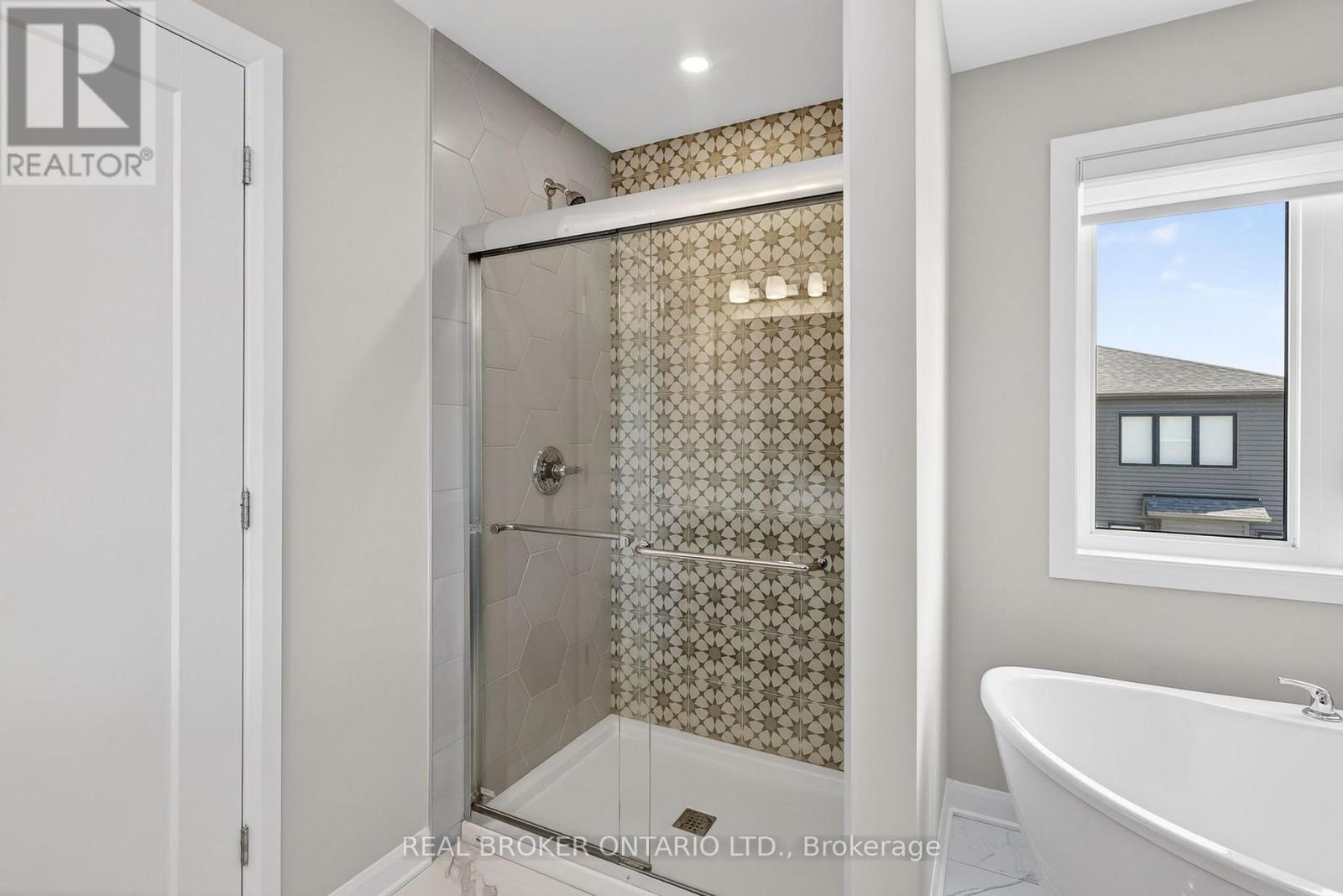 548 Anchor Circle Property Photo 24