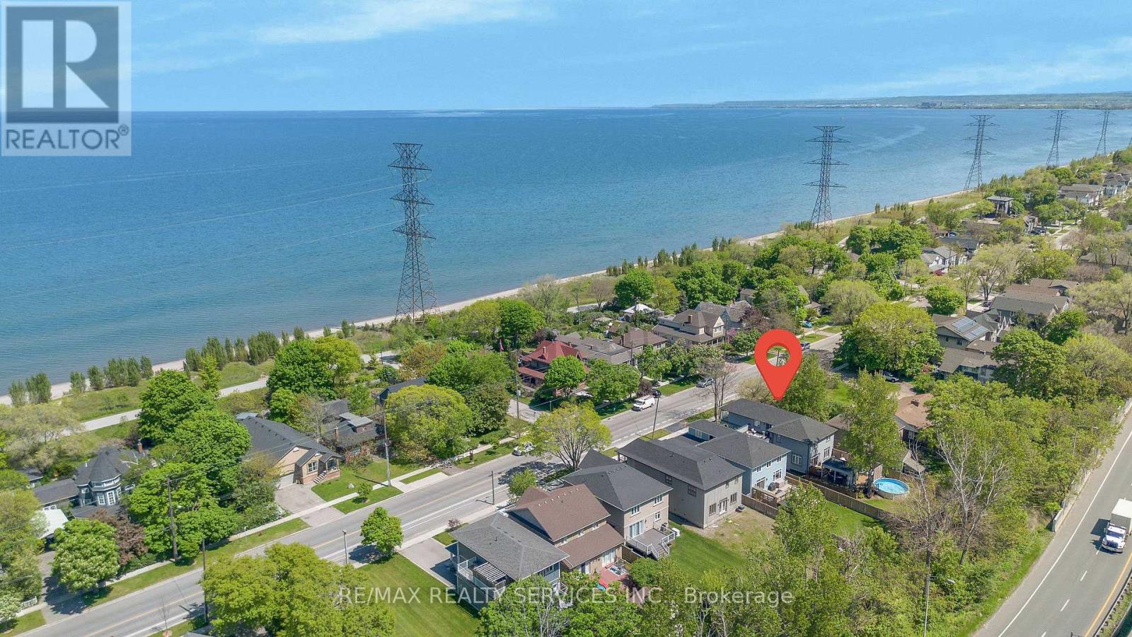958 Beach Boulevard Property Photo 3