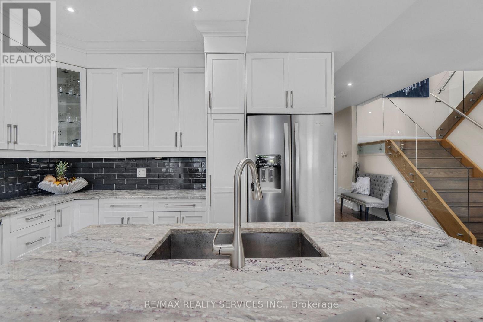 958 Beach Boulevard Property Photo 13