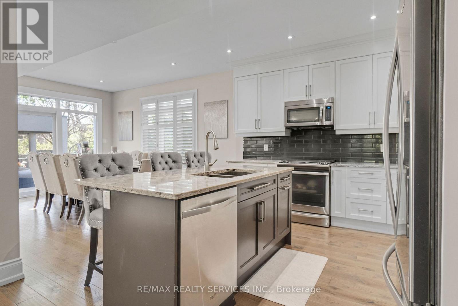 958 Beach Boulevard Property Photo 14