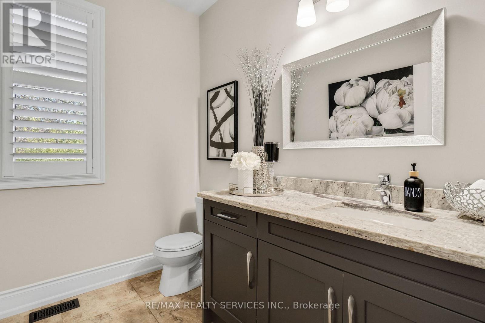 958 Beach Boulevard Property Photo 17