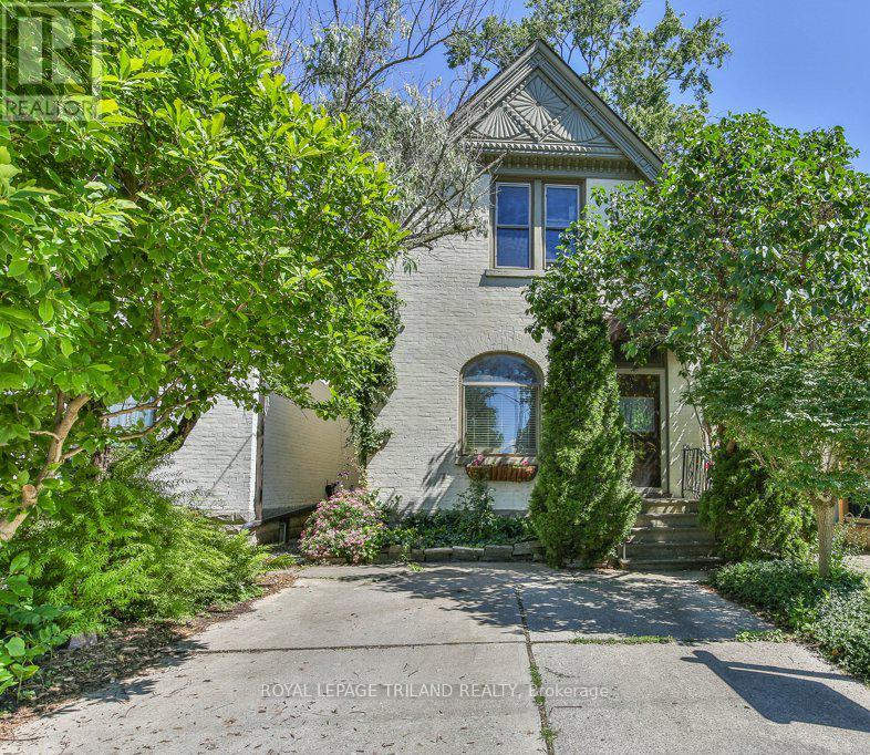 38 BYRON AVENUE E Property Photo 1
