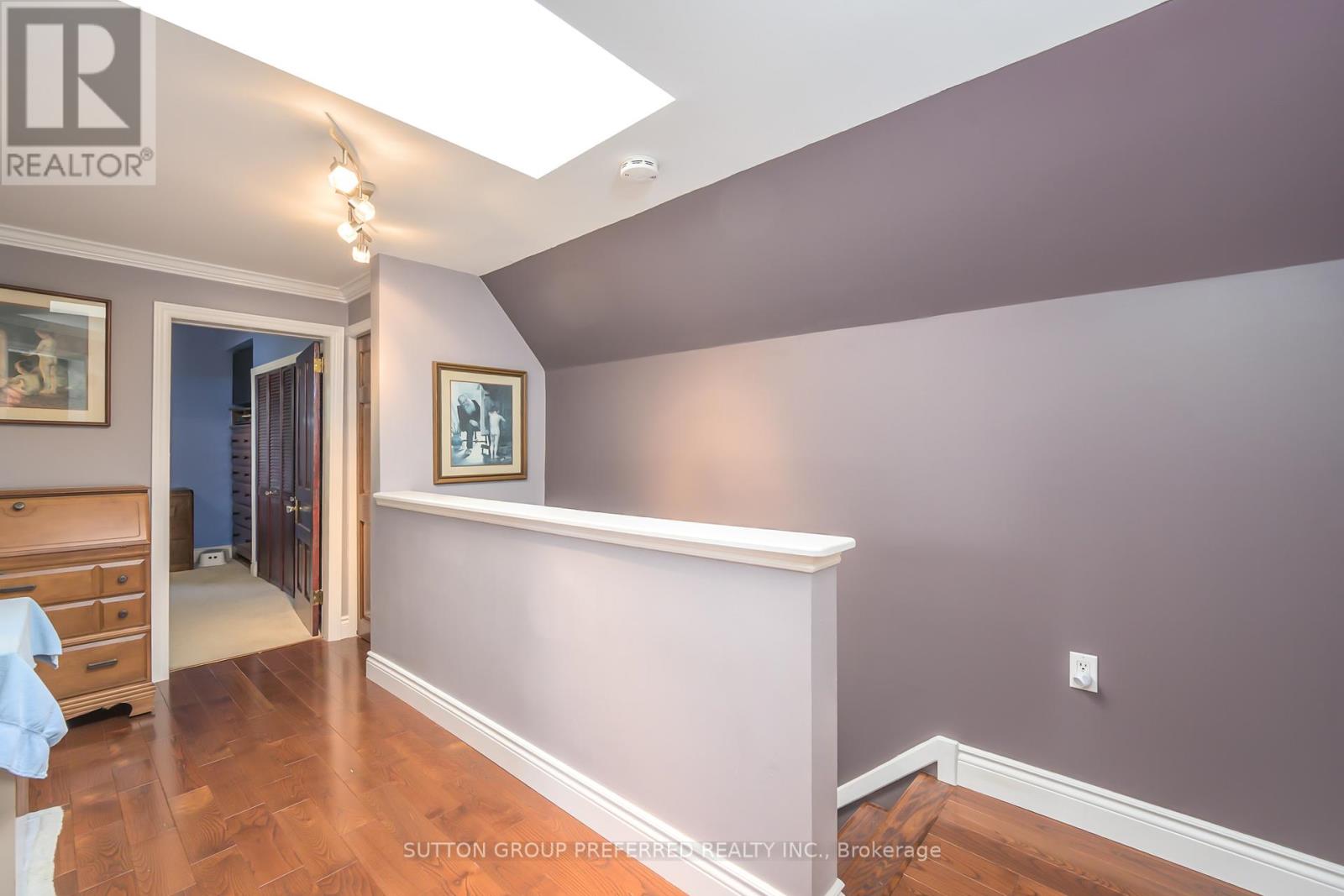 447 Woodman Avenue Property Photo 24