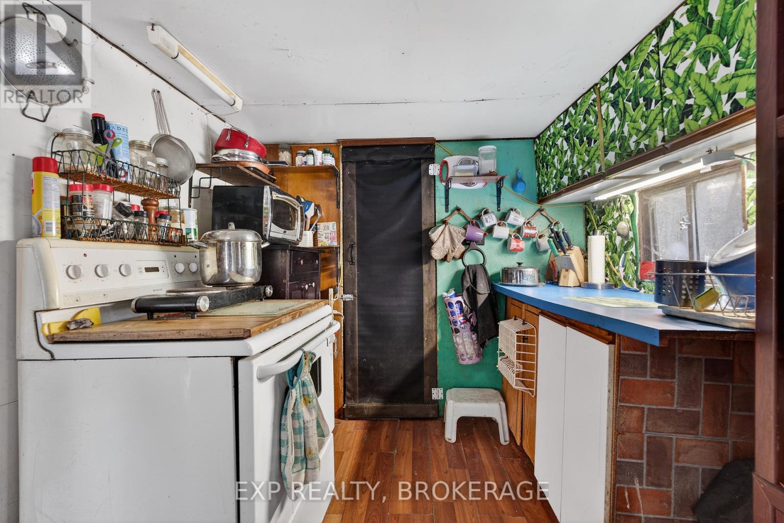 2100 Mclean Road Property Photo 15