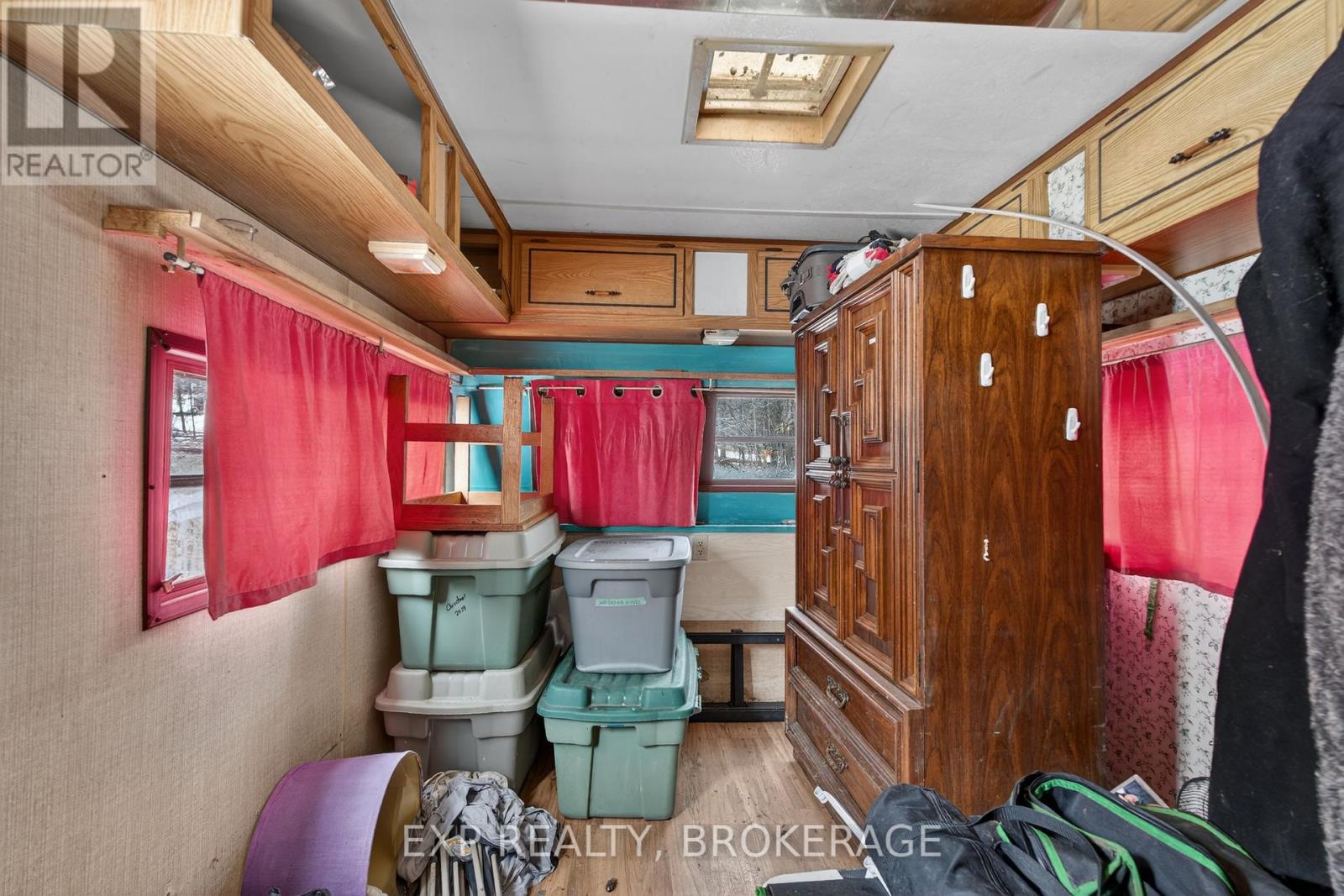 2100 Mclean Road Property Photo 17