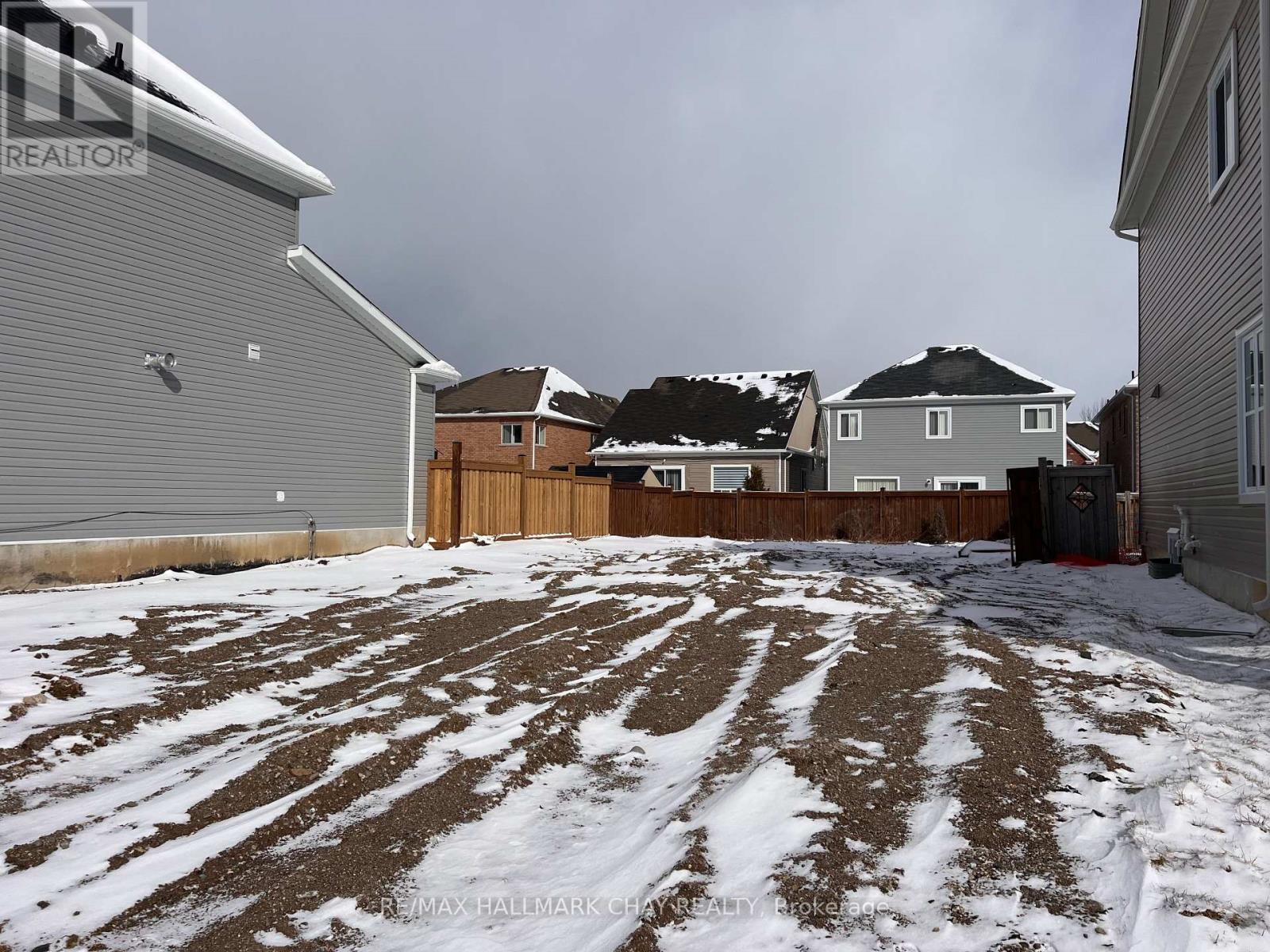837 O'reilly Crescent Property Photo 8