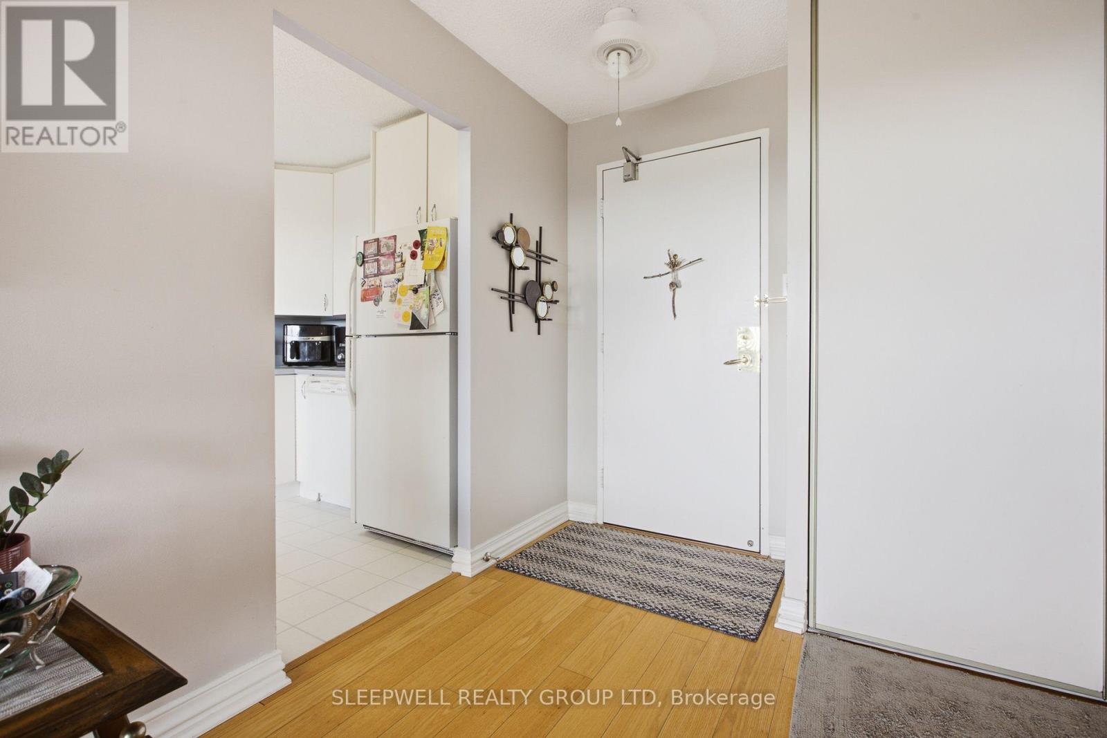 712 - 665 Bathgate Drive Property Photo 4
