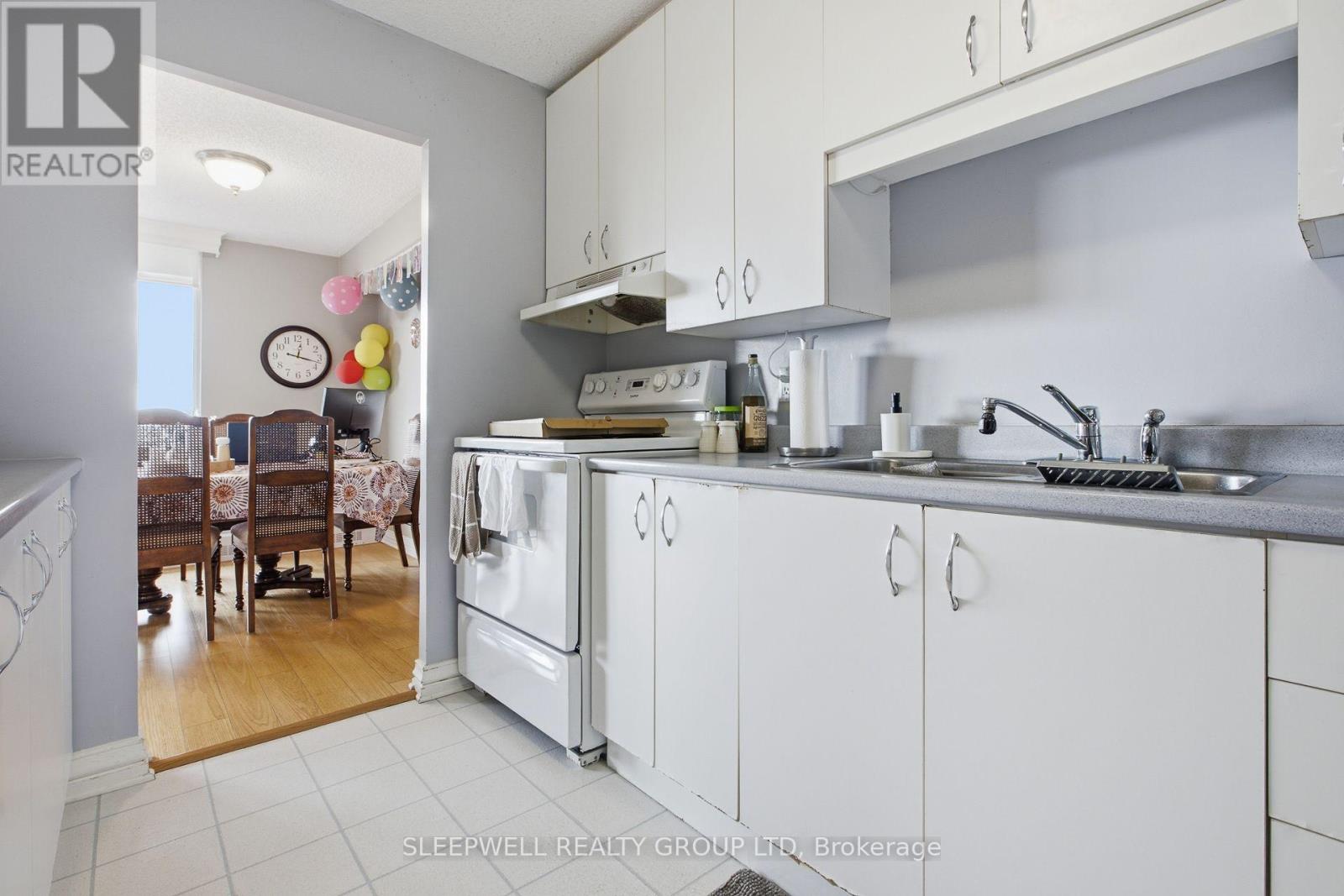 712 - 665 Bathgate Drive Property Photo 9