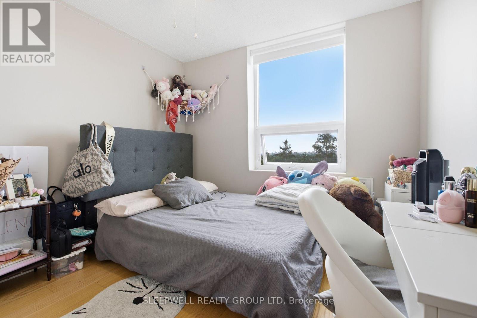 712 - 665 Bathgate Drive Property Photo 16