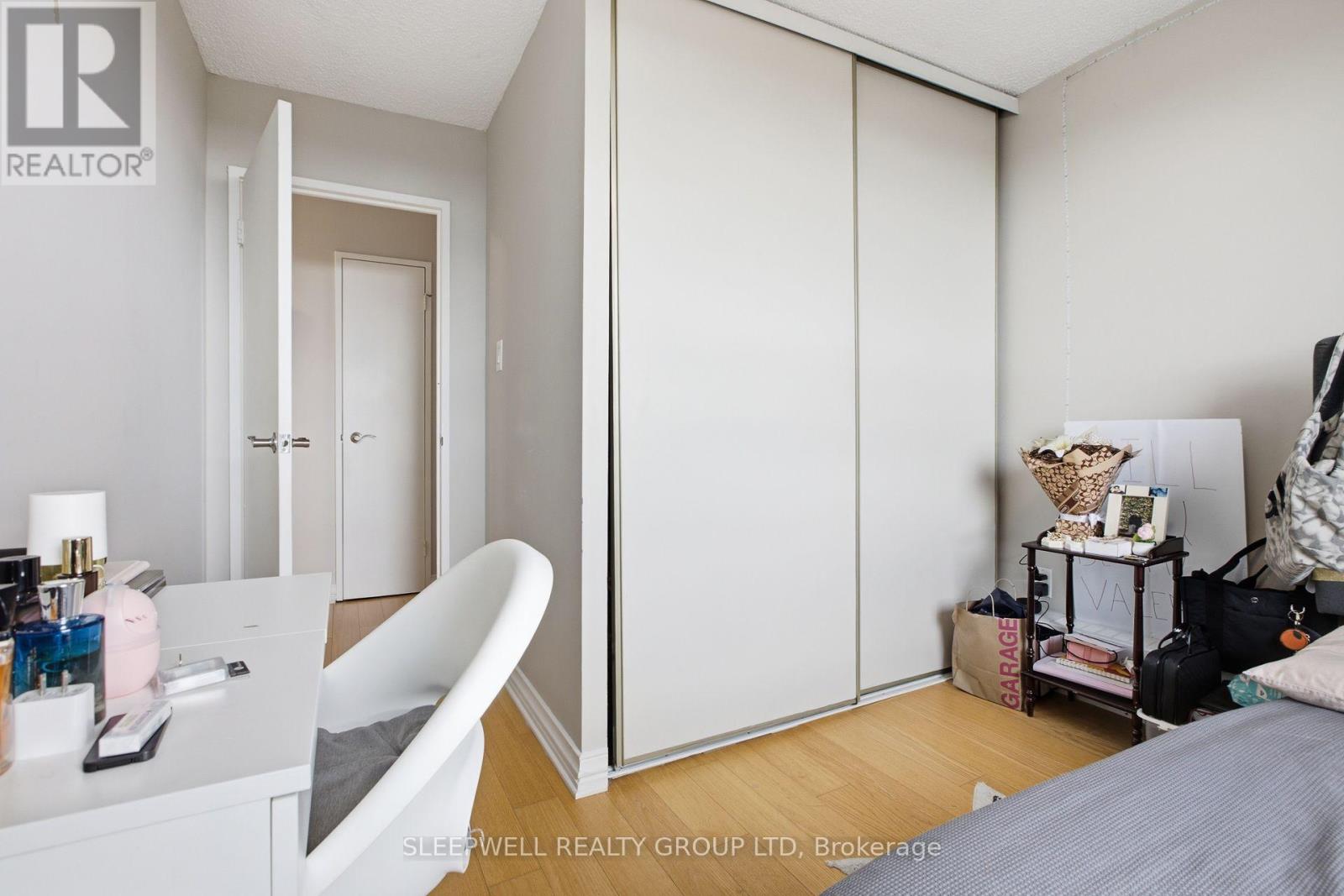712 - 665 Bathgate Drive Property Photo 17