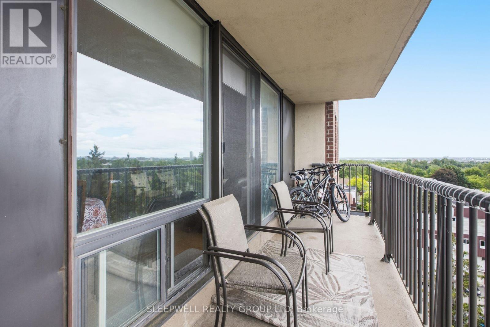 712 - 665 Bathgate Drive Property Photo 22