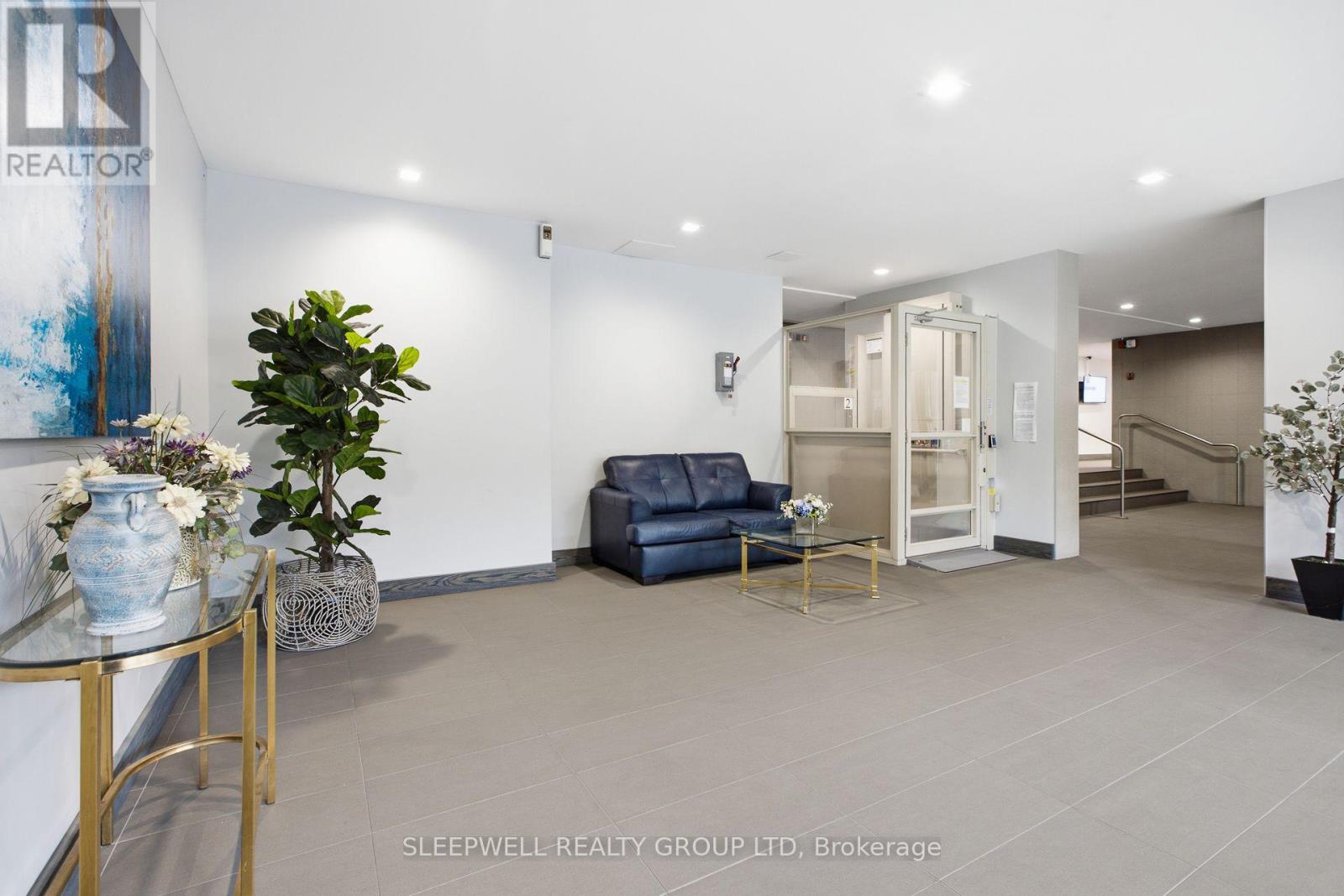 712 - 665 Bathgate Drive Property Photo 24