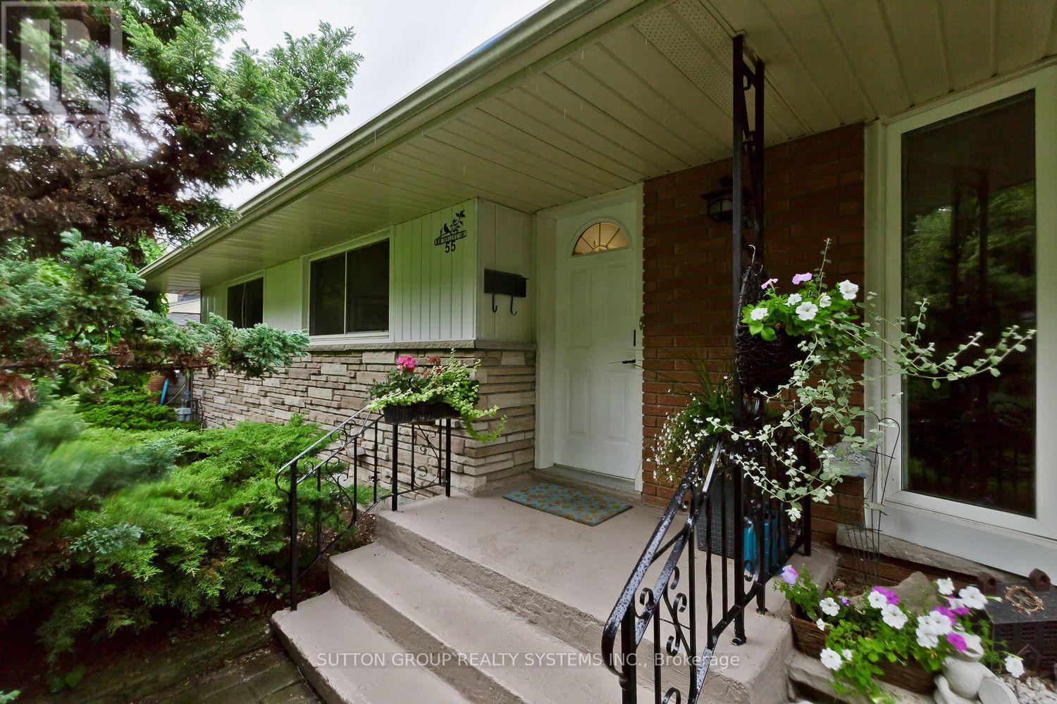 55 Richelieu Drive Property Photo 7