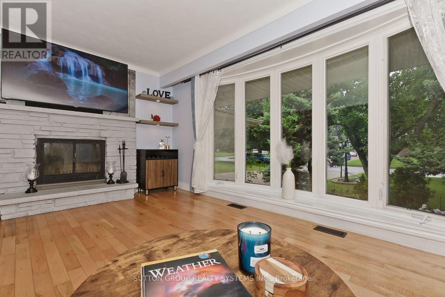 55 Richelieu Drive Property Photo 10