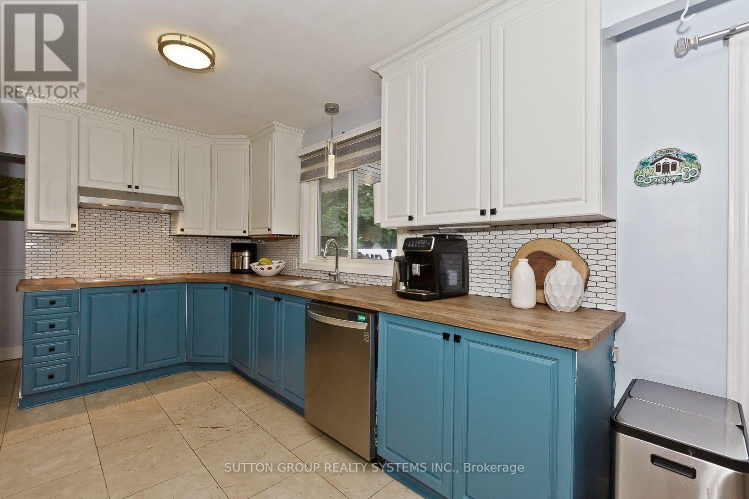55 Richelieu Drive Property Photo 15