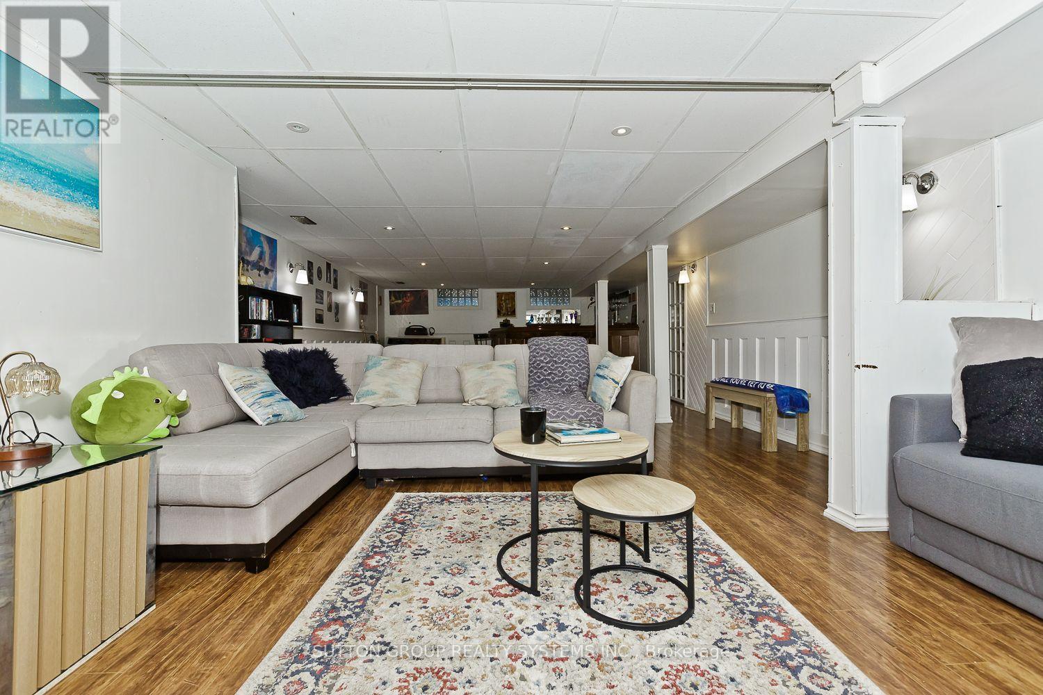 55 Richelieu Drive Property Photo 31