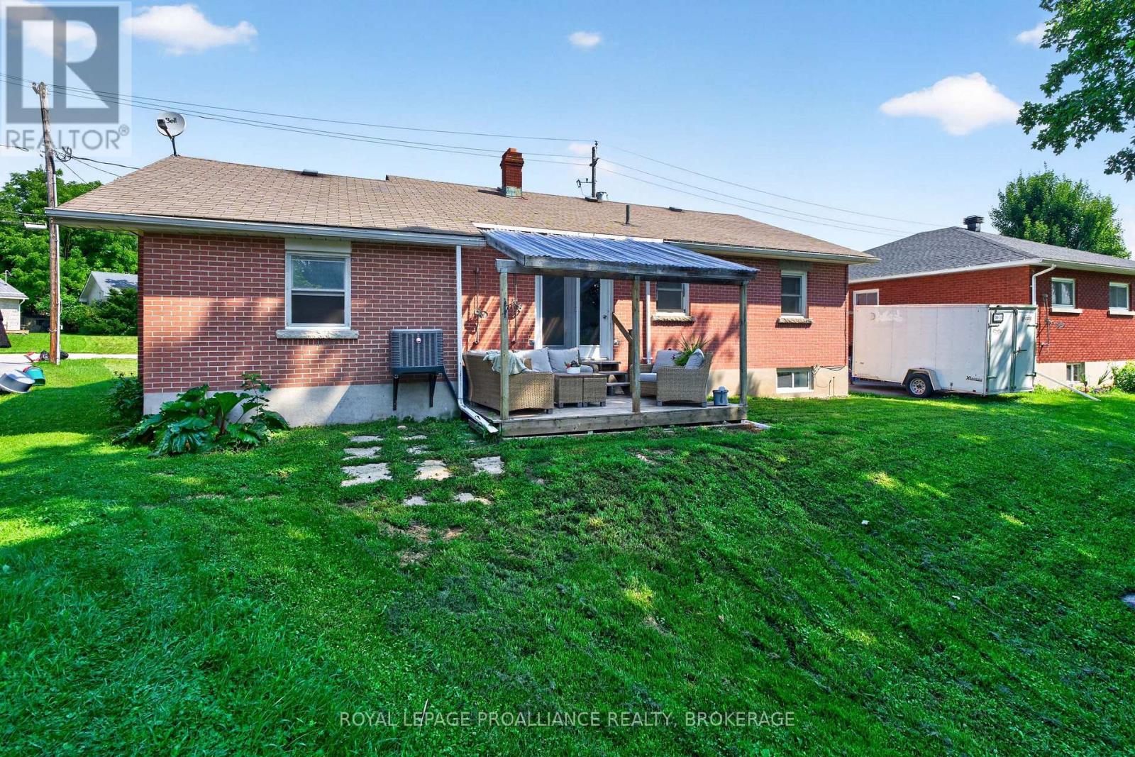 26 Mclean Boulevard Property Photo 2