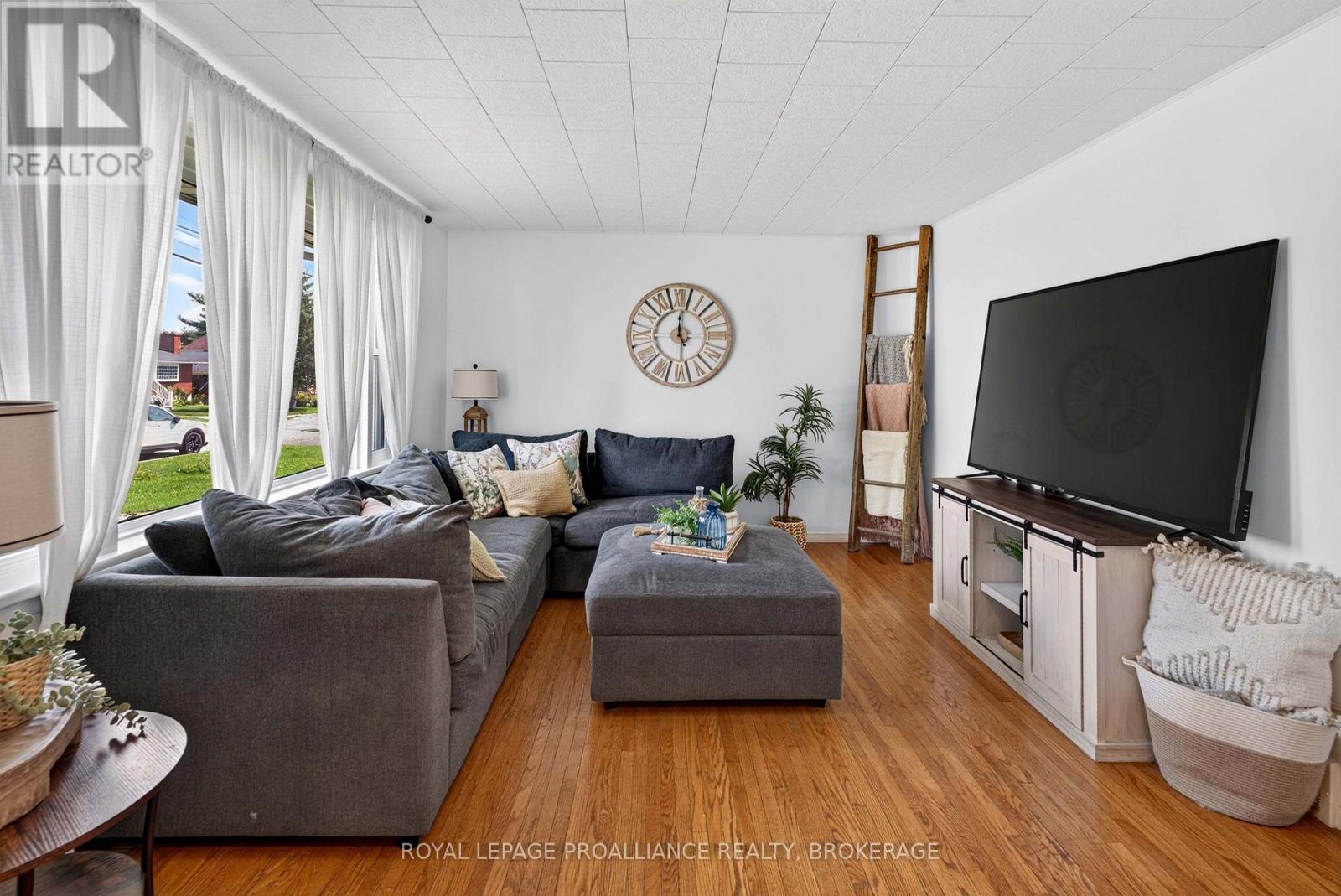 26 Mclean Boulevard Property Photo 11