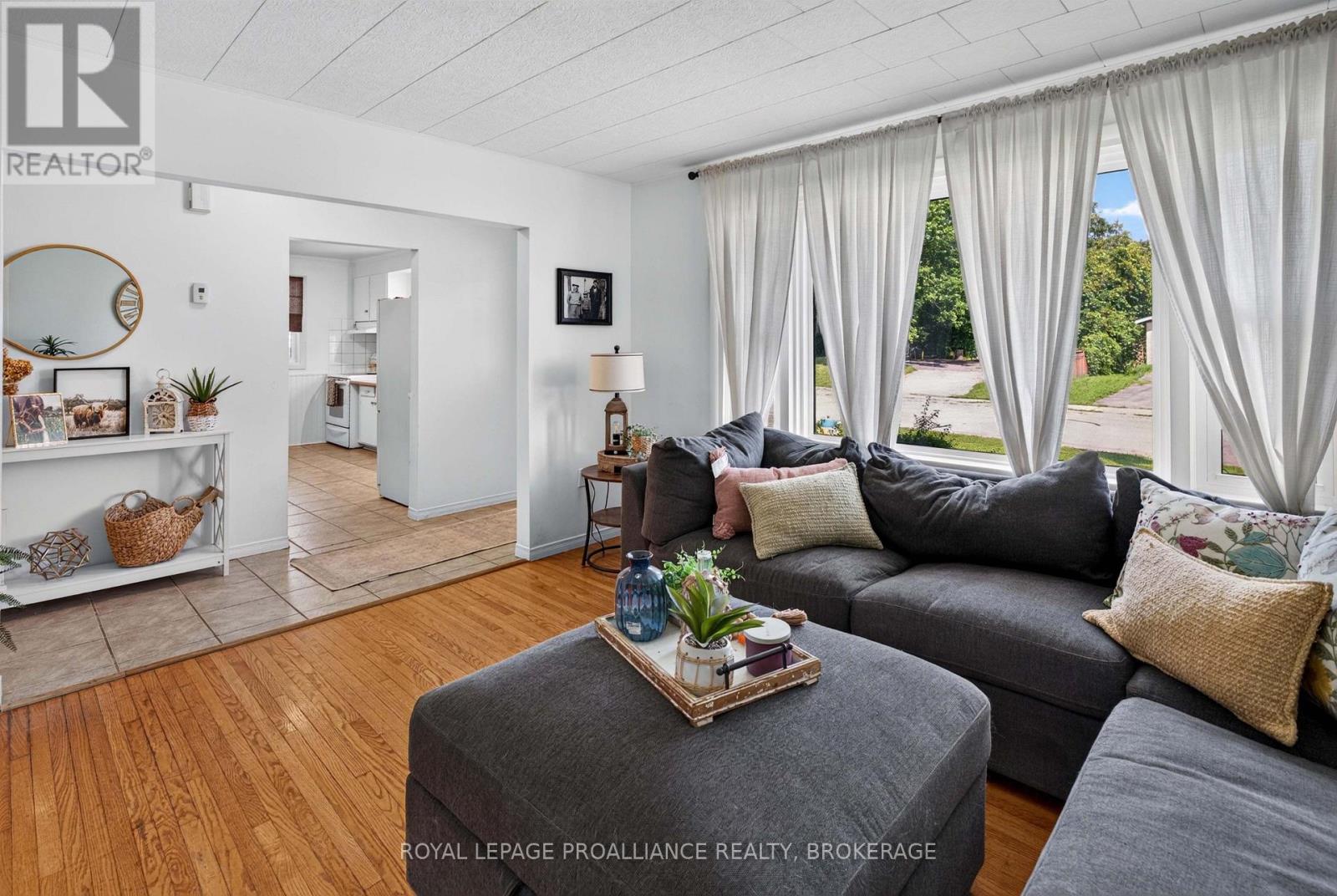 26 Mclean Boulevard Property Photo 12