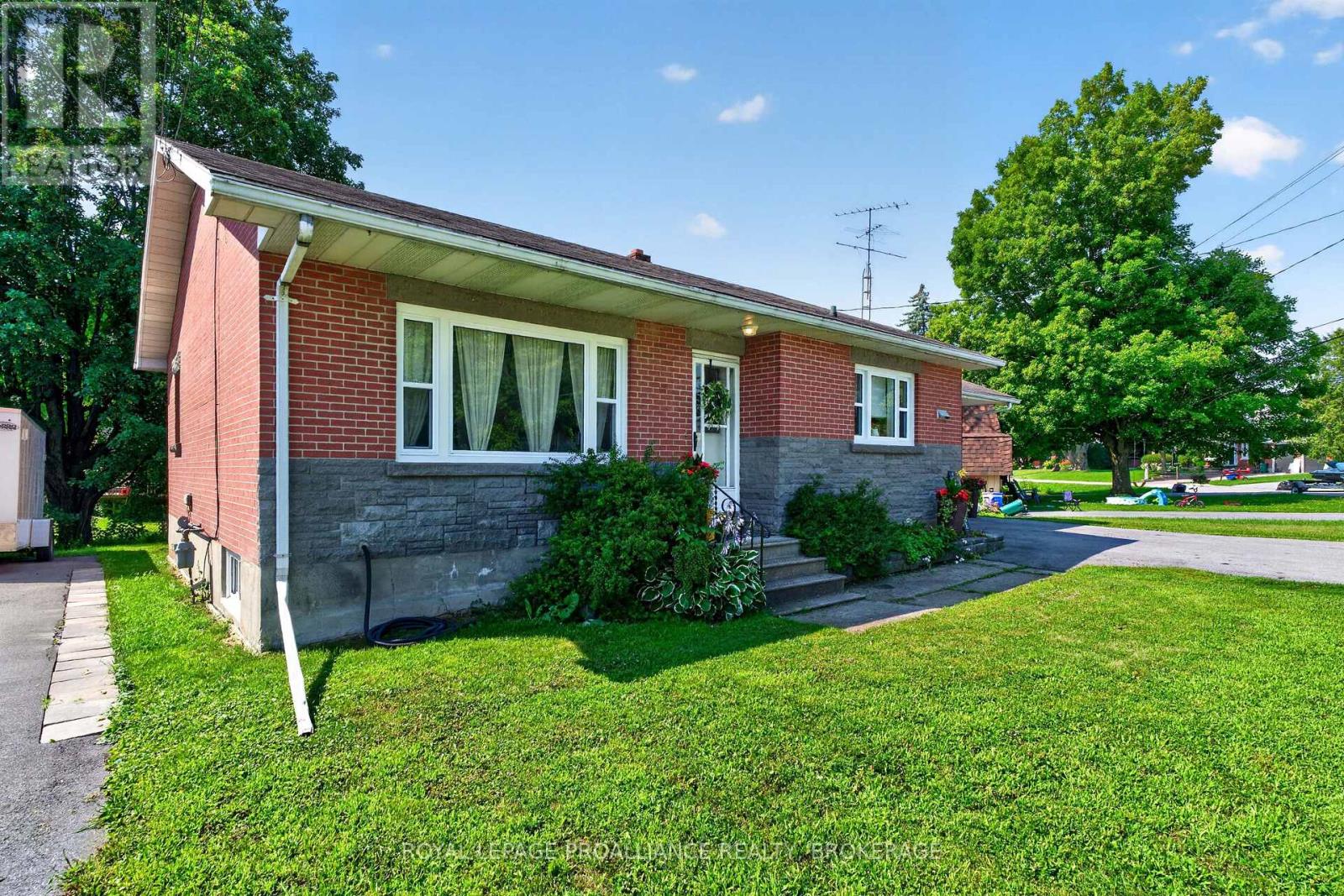 26 Mclean Boulevard Property Photo 37