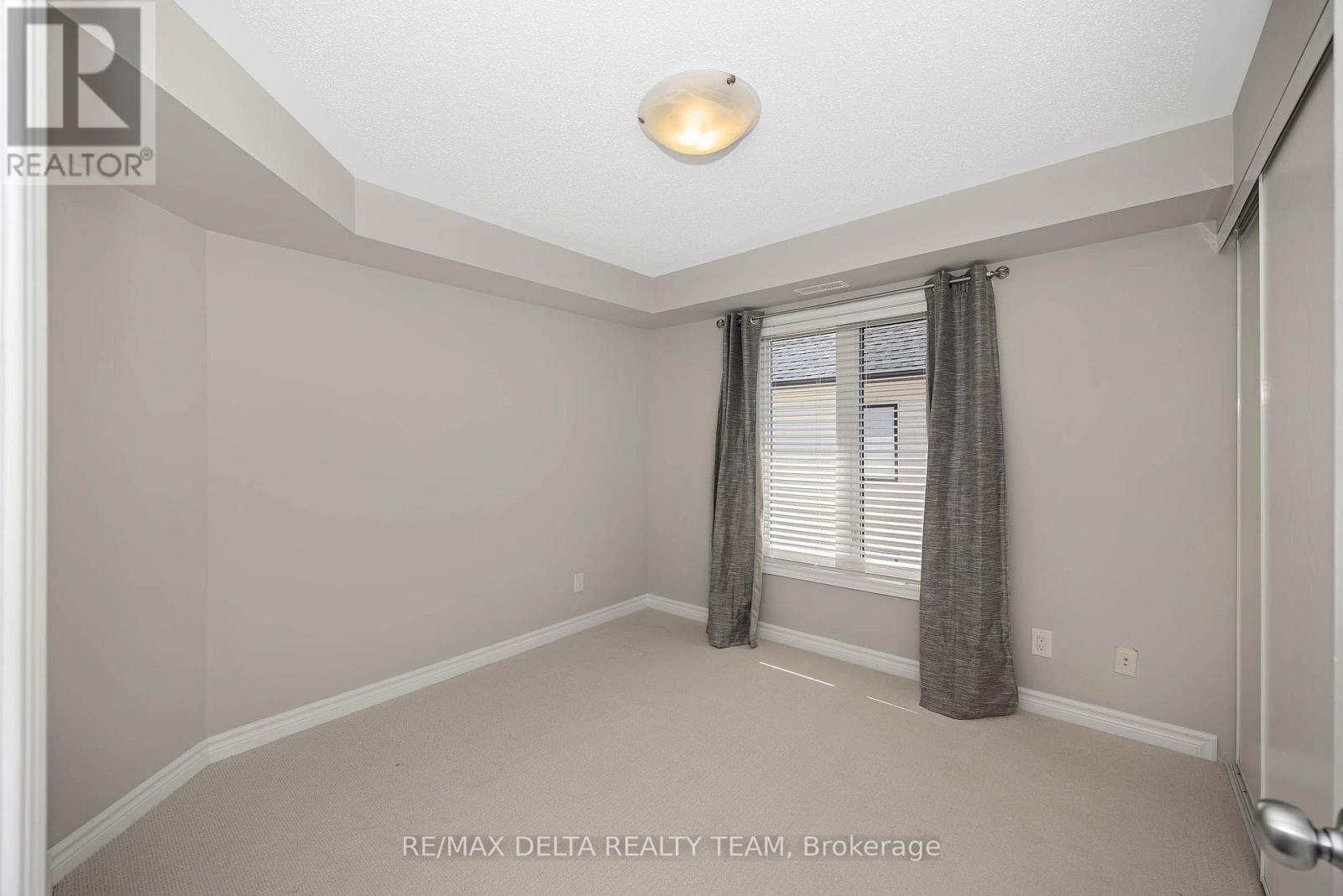8 - 115 Bluestone Private Property Photo 19