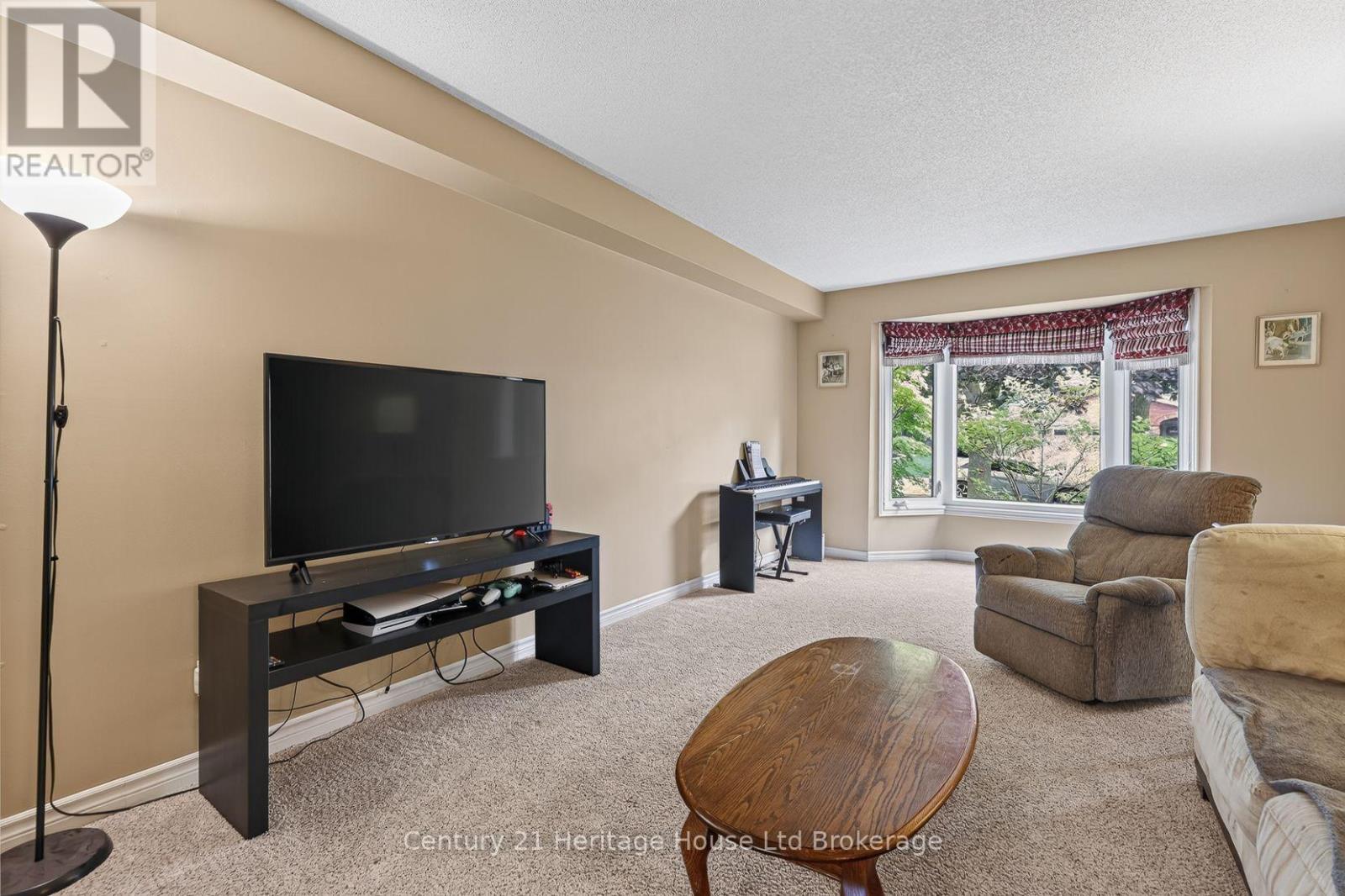 27 Sioux Crescent Property Photo 13