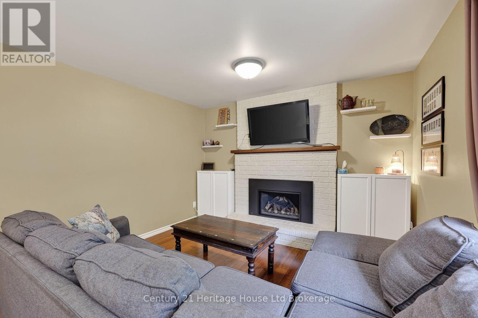 27 Sioux Crescent Property Photo 22