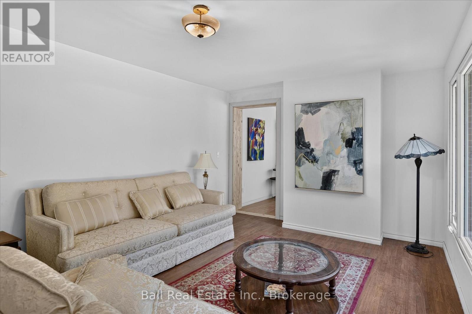751 Ford Crescent Property Photo 11