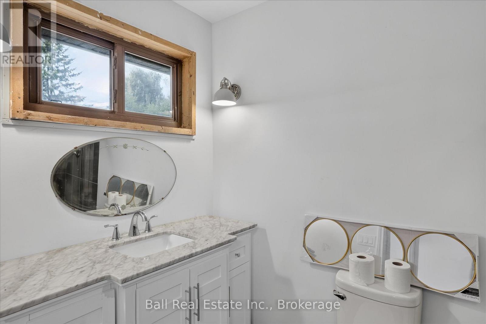 751 Ford Crescent Property Photo 20