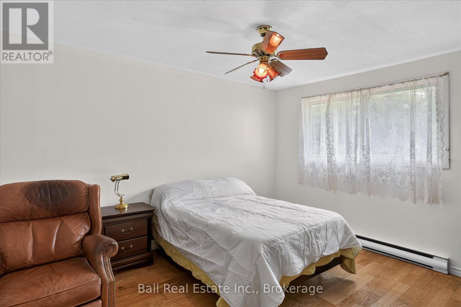 751 Ford Crescent Property Photo 24