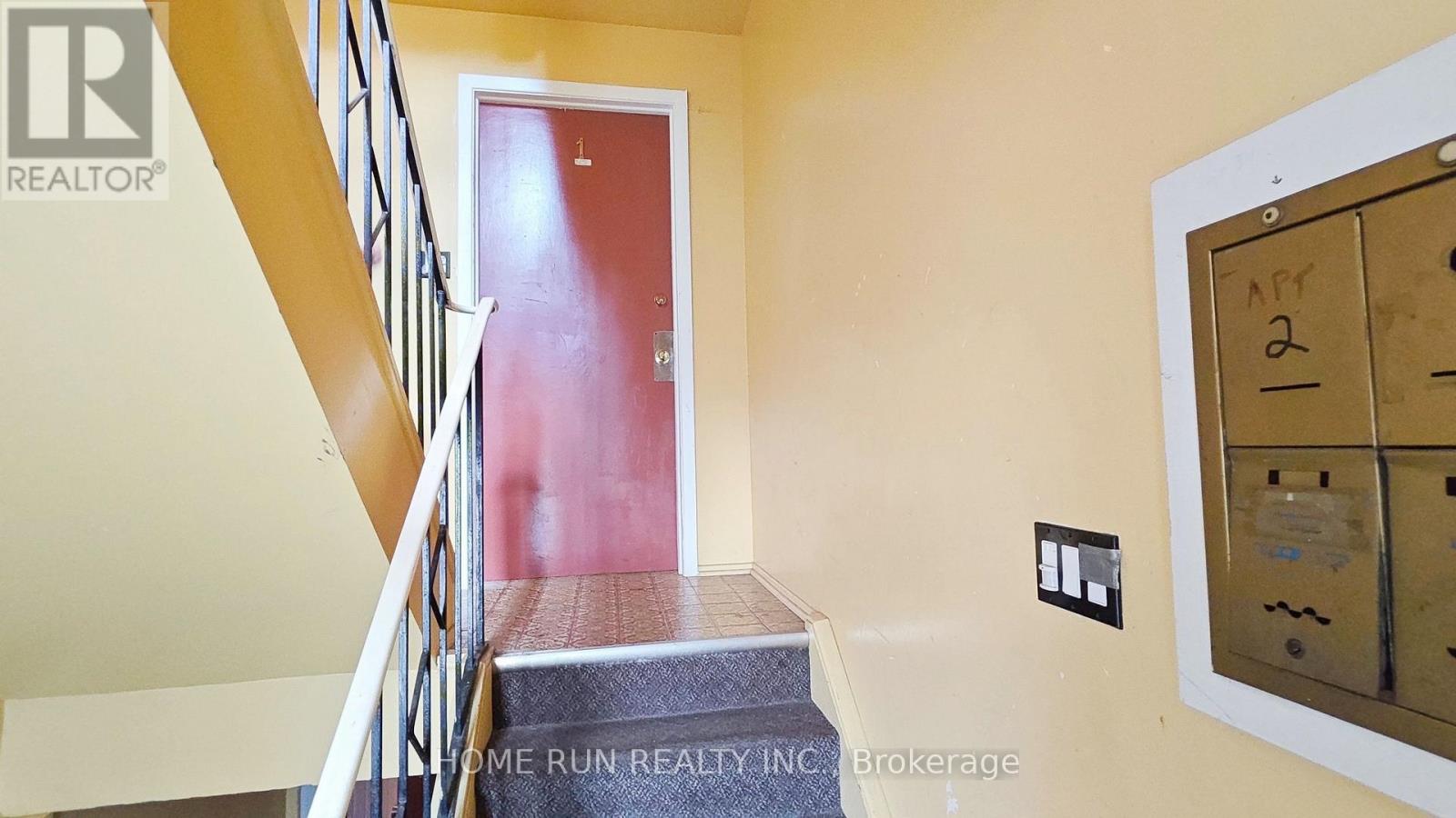 1023 Meadowlands Drive Property Photo 4