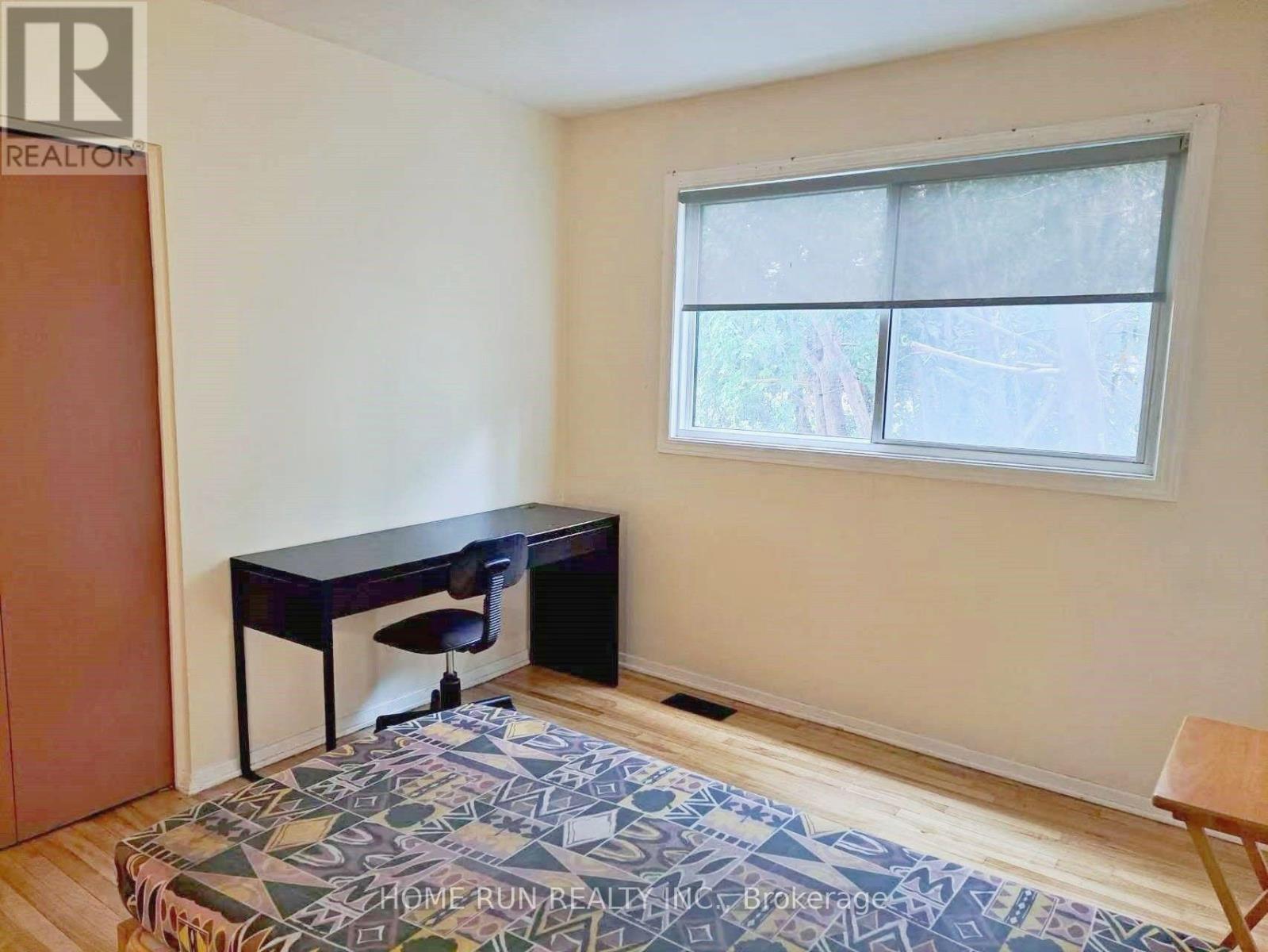 1023 Meadowlands Drive Property Photo 16