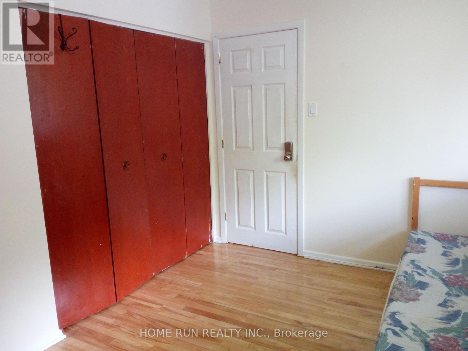 1023 Meadowlands Drive Property Photo 18