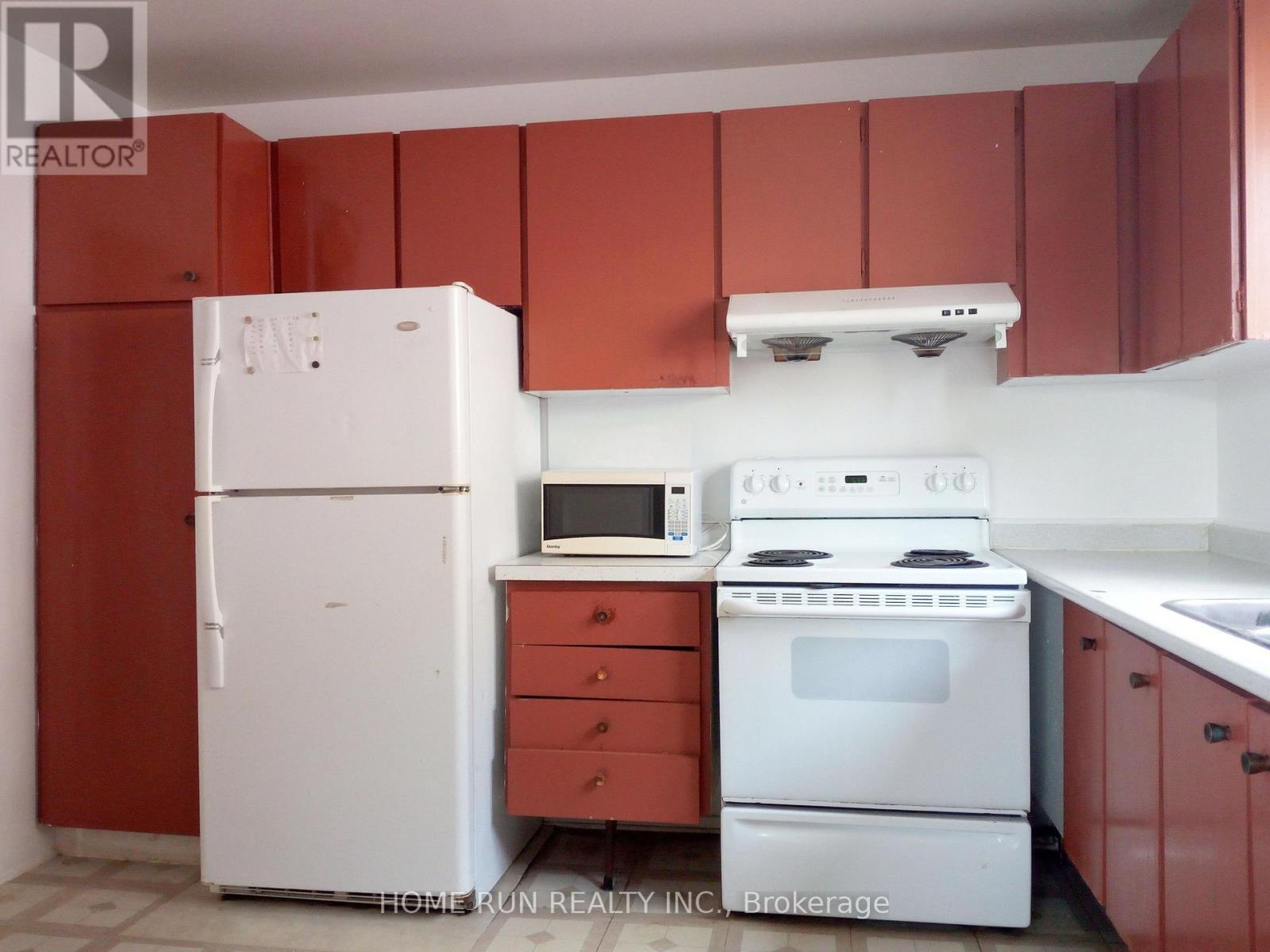 1023 Meadowlands Drive Property Photo 25