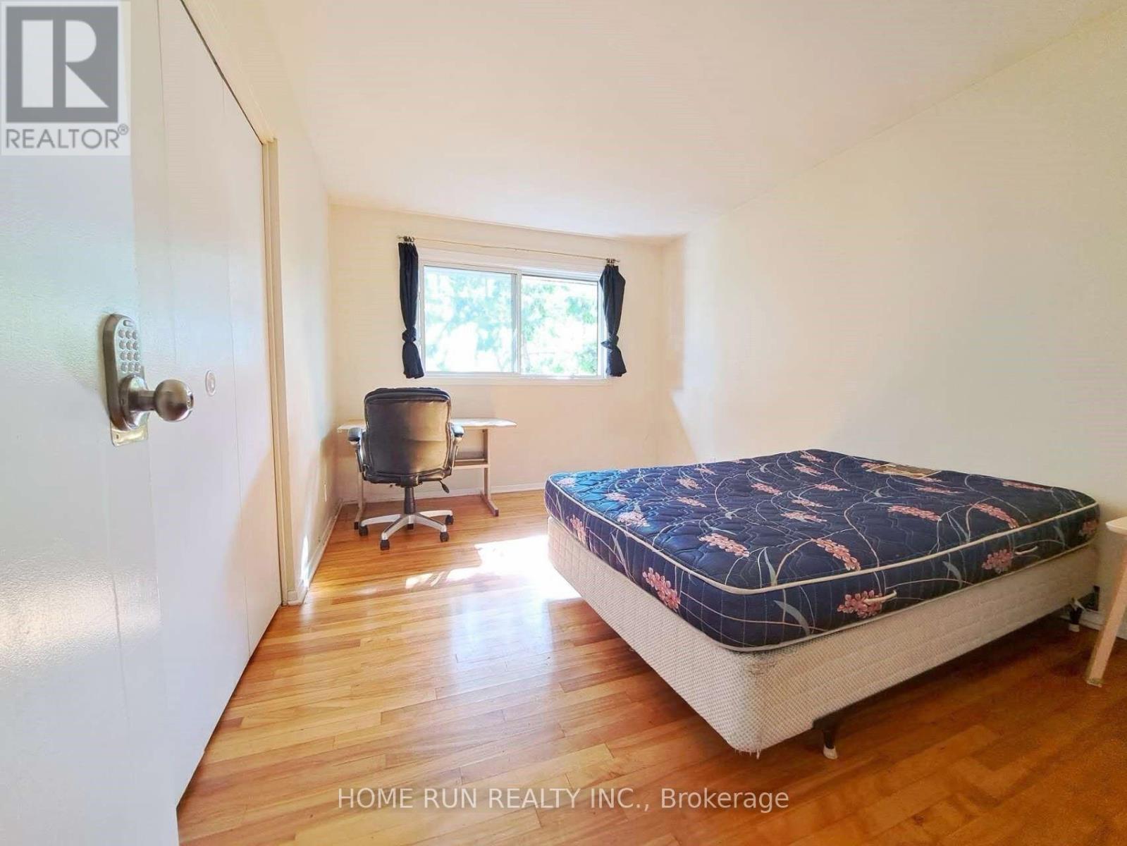 1023 Meadowlands Drive Property Photo 32