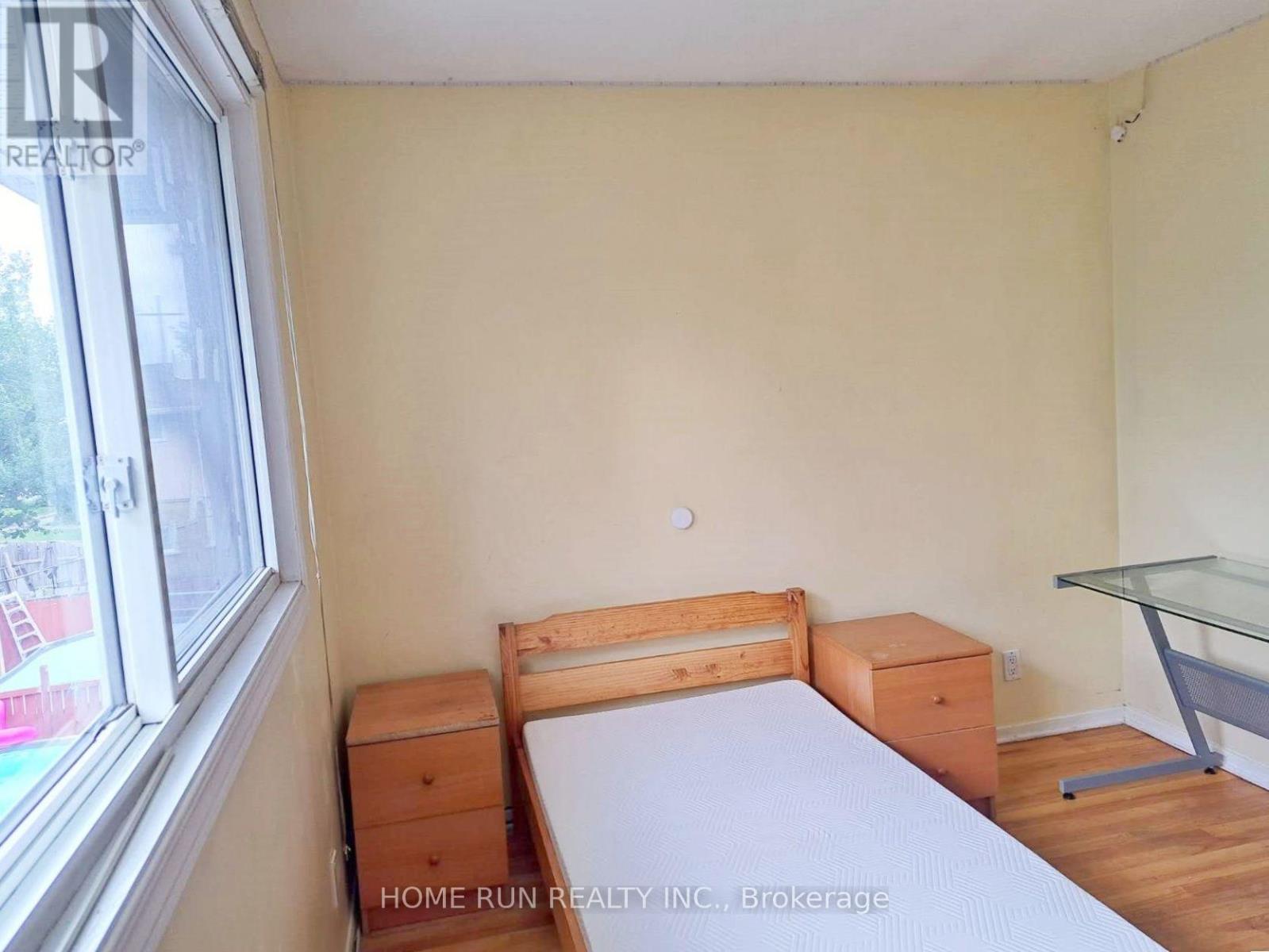 1023 Meadowlands Drive Property Photo 36