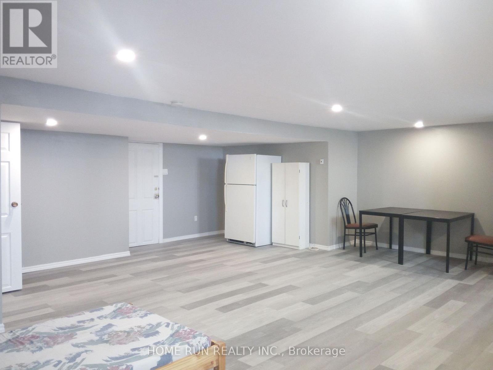 1023 Meadowlands Drive Property Photo 38