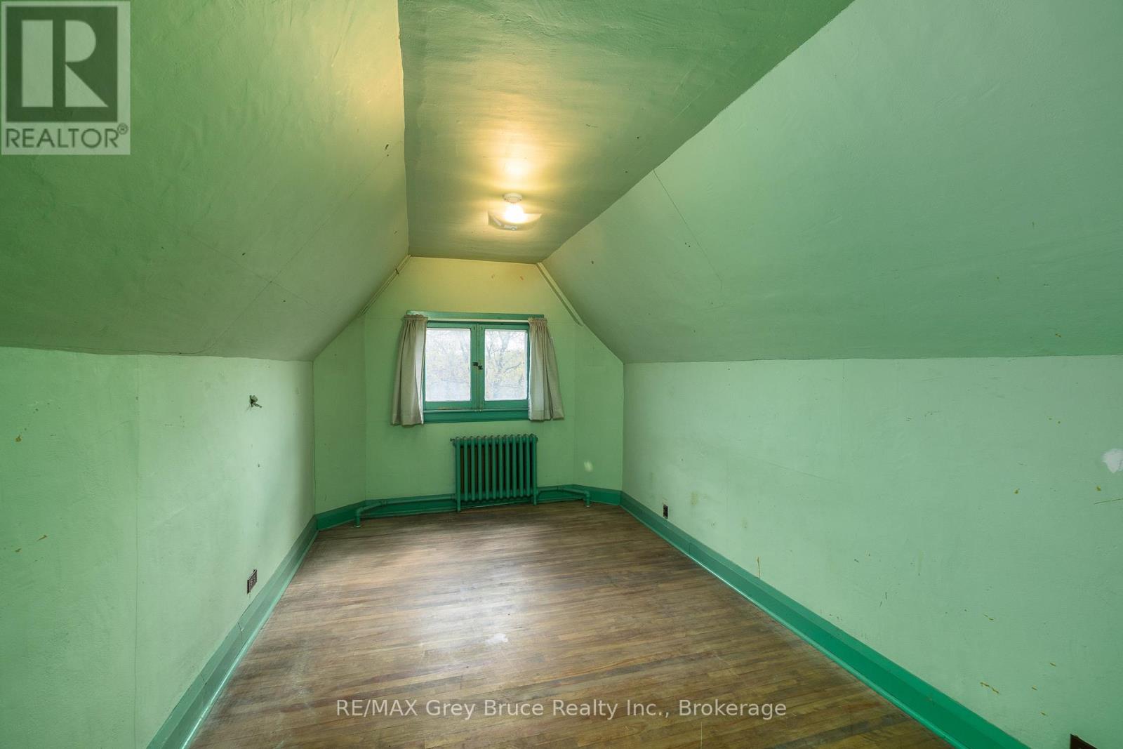 1178 4th Avenue W Property Photo 26